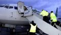 Anglia deporton emigrantët me avionë privat, mes tyre 36 shqiptarë