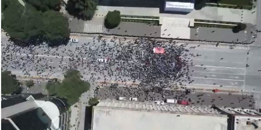 Dështon revolucioni i opozitës, ja sa protestues ishin në shesh