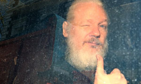 Assange nuk është një hero i fjalës së lirë