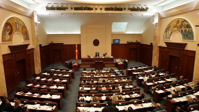 Parlamenti i Maqedonisë voton me 101 vota pro Qeverinë teknike