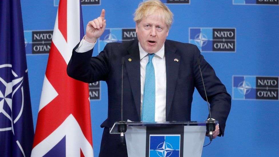 Boris Johnson synon kreun e NATO-s: Jam kandidat i shkëlqyer
