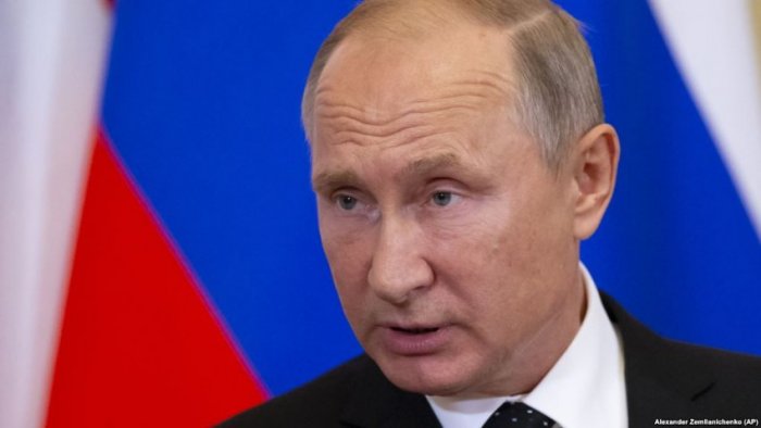 Bie mbështetja e rusëve për Putinin