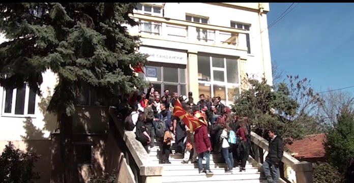 Testi PISA, nxënësit e Maqedonis së Veriut në vendin e 67-të nga 79 vende të testuara