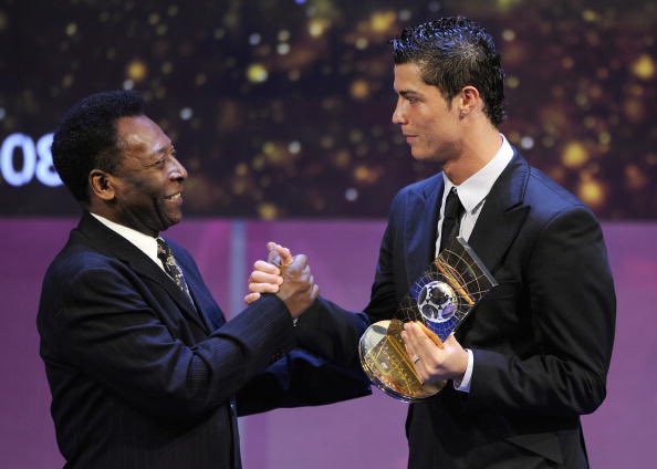 Ronaldon theu rekordin me më së shumti gola, Pele e uron.