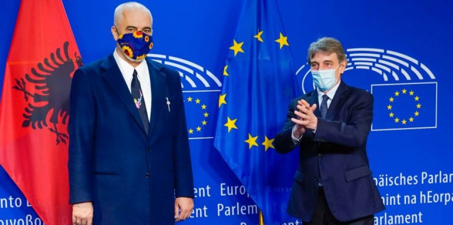 Davide Sassoli-Shqipëria po ecën drejt rrugës së pranimit në BE