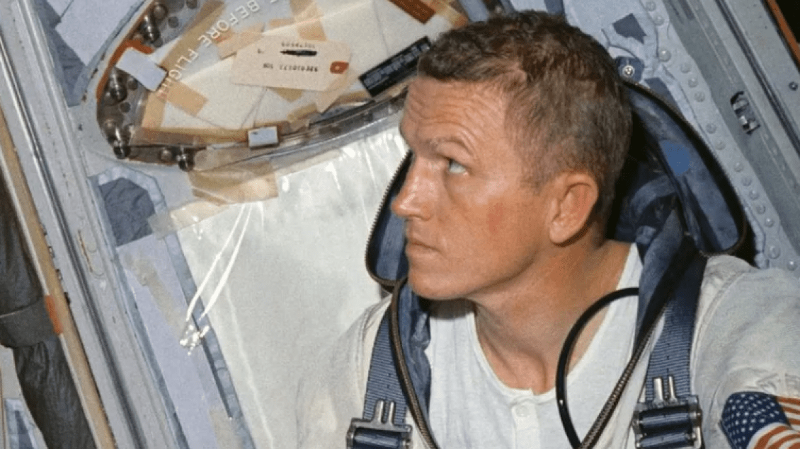 Vdiq astronauti Frank Borman, udhëhoqi misionin e parë drejt Hënës