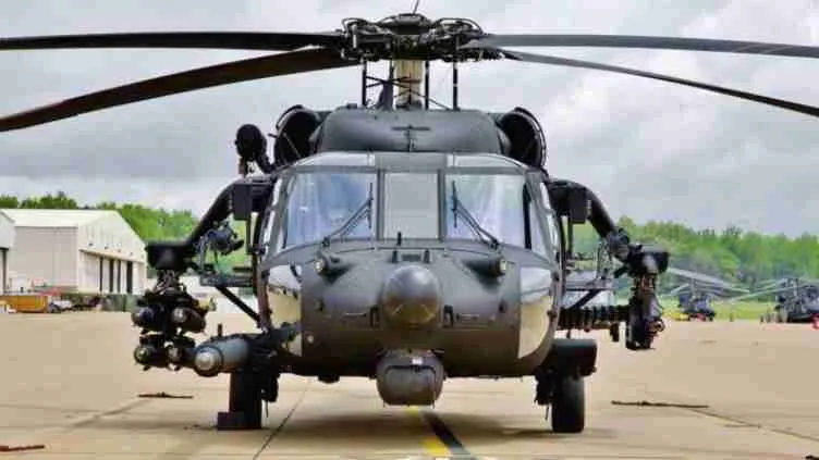 Arrijnë në Shqipëri helikopterët amerikanë Black Hawk